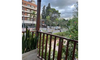 Hindu Club 3 amb con Balcon