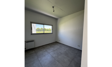 EXCELENTE CASA A LA VENTA EN EL NACIONAL