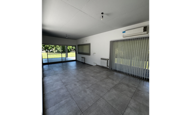 EXCELENTE CASA A LA VENTA EN EL NACIONAL