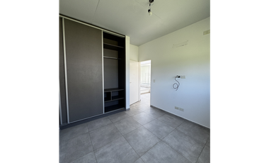 EXCELENTE CASA A LA VENTA EN EL NACIONAL