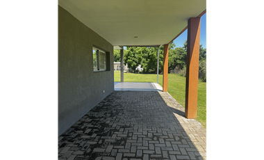EXCELENTE CASA A LA VENTA EN EL NACIONAL