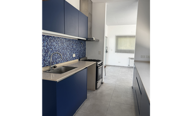 EXCELENTE CASA A LA VENTA EN EL NACIONAL