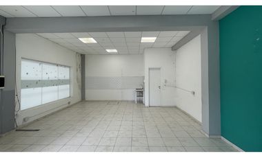 Venta | Importante inmueble sobre esquina.