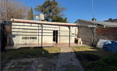 OPORTUNIDAD!! DOS VIVIENDAS. ESCRITURA INMEDIATA