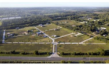 Lujan , lotes comerciales sobre ruta  900 m2 facilidades a convenir