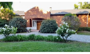 Chacras de Open Door casa en venta lote 4000