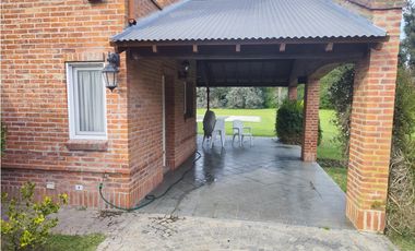 Chacras de Open Door , casa en venta permuto-financio