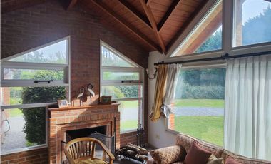 Chacras de Open Door , casa en venta permuto-financio