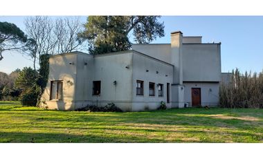 Chacras de Open Door casa en venta lote 3200 m2