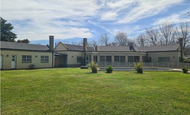 Chacras de Open Door casa en venta lote 3250 m2