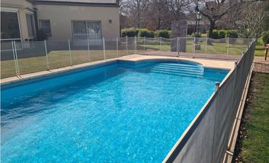 Chacras de Open Door casa en venta lote 3250 m2