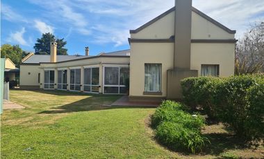 Chacras de Open Door casa en venta lote 3250 m2
