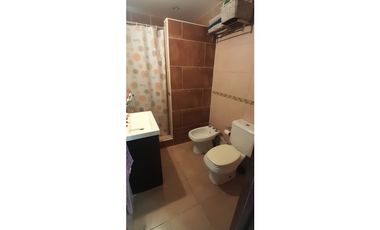 EXCELENTE CHALET A 200 MTS AV. BRANDSEN EN VENTA. PROXIMO A. OESTE