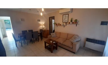 EXCELENTE CHALET A 200 MTS AV. BRANDSEN EN VENTA. PROXIMO A. OESTE