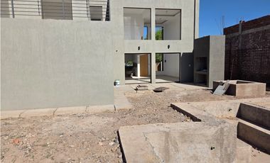 Casa en venta en Barrio Privado Lomas de Russell - Maipú