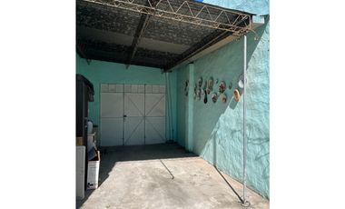 Venta Casa con local, Lujan