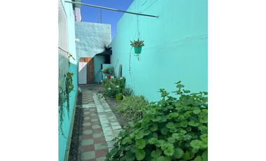 Venta Casa con local, Lujan