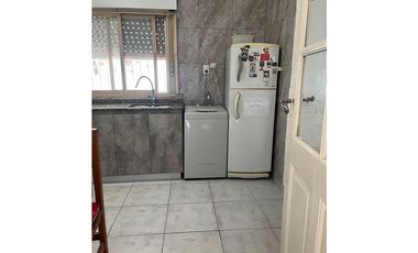 Venta Casa con local, Lujan