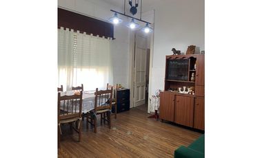 Venta Casa con local, Lujan