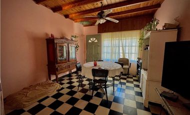 Venta Casa en Bº Sarmiento 33 Orientales 1497