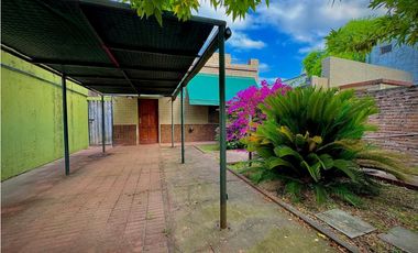 Venta Casa Centrica Rivadavia 1370