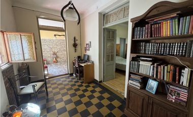 Venta Casa Centrica Rivadavia 1370