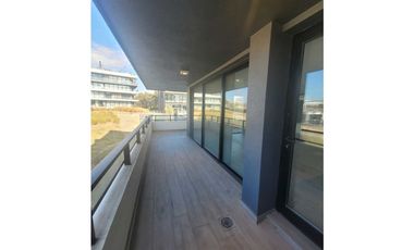 Greenpark, Valle Escondido, Depto de 3 Dorm C/2 Cocheras!