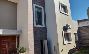 Venta Casa 5 Dormitorios  Dirección: Olivos 4470 Corrientes