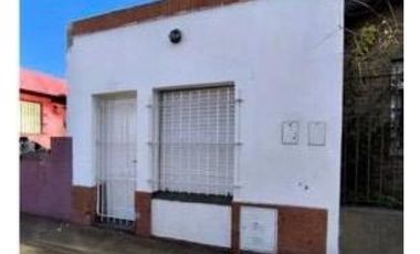 CASA MAS LOCAL COMERCIAL 