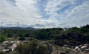 ¡Importante Chacra en Panaholma-Morteritos con bajada al Río!