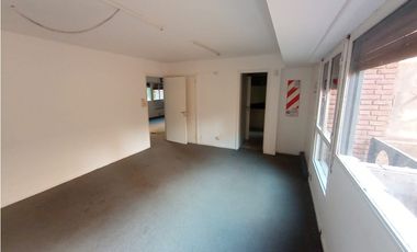 OFICINA 140 M² - PLANTA LIBRE - 2 PRIVADOS - SALA DE REUNIONES