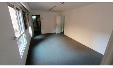 OFICINA 140 M² - PLANTA LIBRE - 2 PRIVADOS - SALA DE REUNIONES