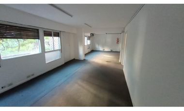 OFICINA 140 M² - PLANTA LIBRE - 2 PRIVADOS - SALA DE REUNIONES