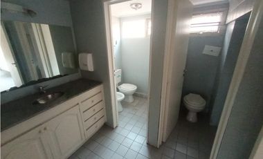 OFICINA 140 M² - PLANTA LIBRE - 2 PRIVADOS - SALA DE REUNIONES