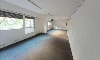 OFICINA 140 M² - PLANTA LIBRE - 2 PRIVADOS - SALA DE REUNIONES