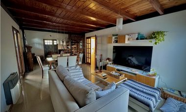 Venta Hermoso chalet en zona Polideportivo