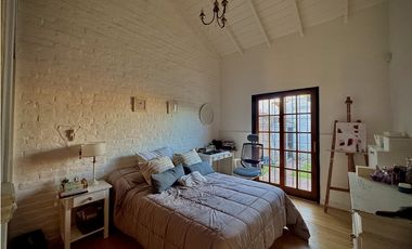 Venta Hermoso chalet en zona Polideportivo