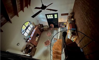 Venta Hermoso chalet en zona Polideportivo