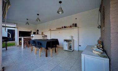 Venta Hermoso chalet en zona Polideportivo