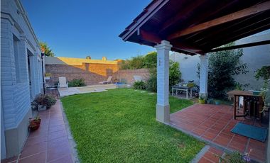 Venta Hermoso chalet en zona Polideportivo