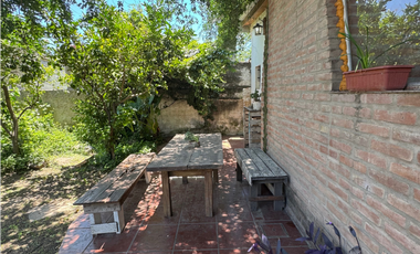 Casa en Venta de Tres Dorm. + Local Sobre Av San Martín - Río Ceballos