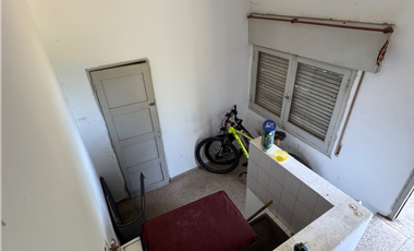 Casa en Venta de Tres Dorm. + Local Sobre Av San Martín - Río Ceballos