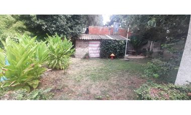 Excelente vivienda c/local. VENTA. Ituzaingo Norte a 50 mts. Av. Ratti