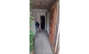 Excelente vivienda c/local. VENTA. Ituzaingo Norte a 50 mts. Av. Ratti