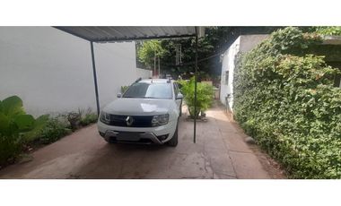 Excelente vivienda c/local. VENTA. Ituzaingo Norte a 50 mts. Av. Ratti