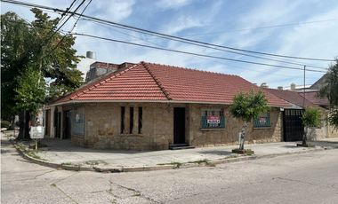 Chalet 4 ambientes 200m2