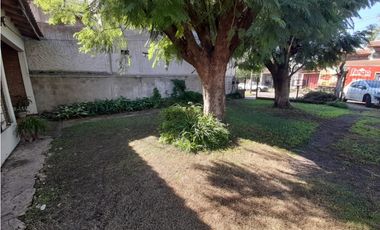 EXCELENTE CHALET SOBRE AMPLIO LOTE