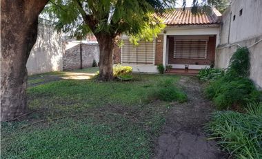 EXCELENTE CHALET SOBRE AMPLIO LOTE