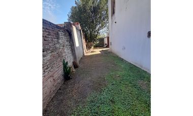 EXCELENTE CHALET SOBRE AMPLIO LOTE