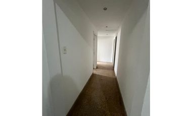 IMPECABLE CASA en PH EN ALQUILER CASTELAR SUR. TODOS LOS SERVICIOS